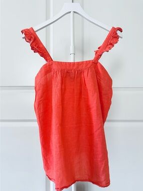 Women’s Old Navy Sleeveless Shade of Coral or Orange Top Size M